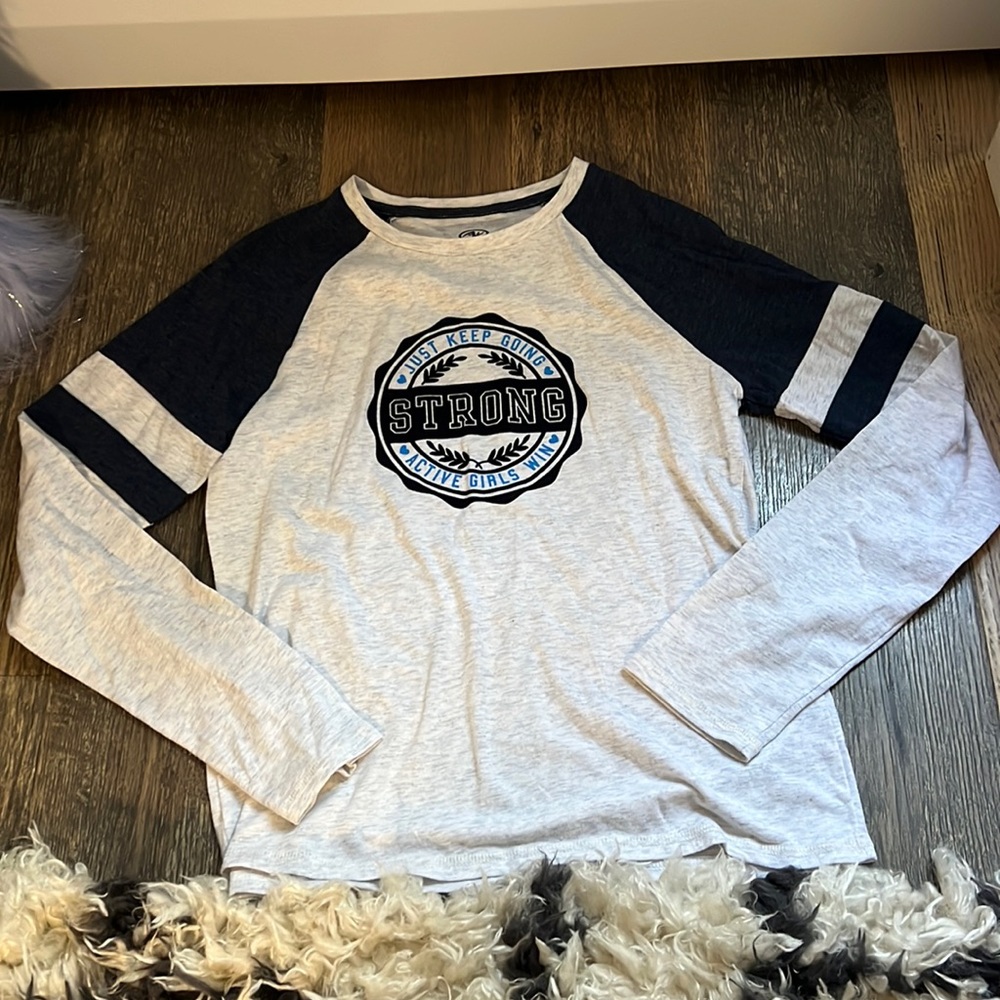 STRONG: Just Keep Going - Active Girls Win Long Sleeve T-Shirt